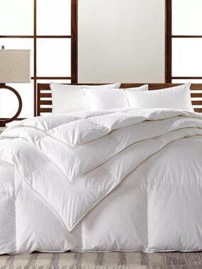 Hotel Collection Hypoallergenic White Goose Down Lightweight Comforter-King